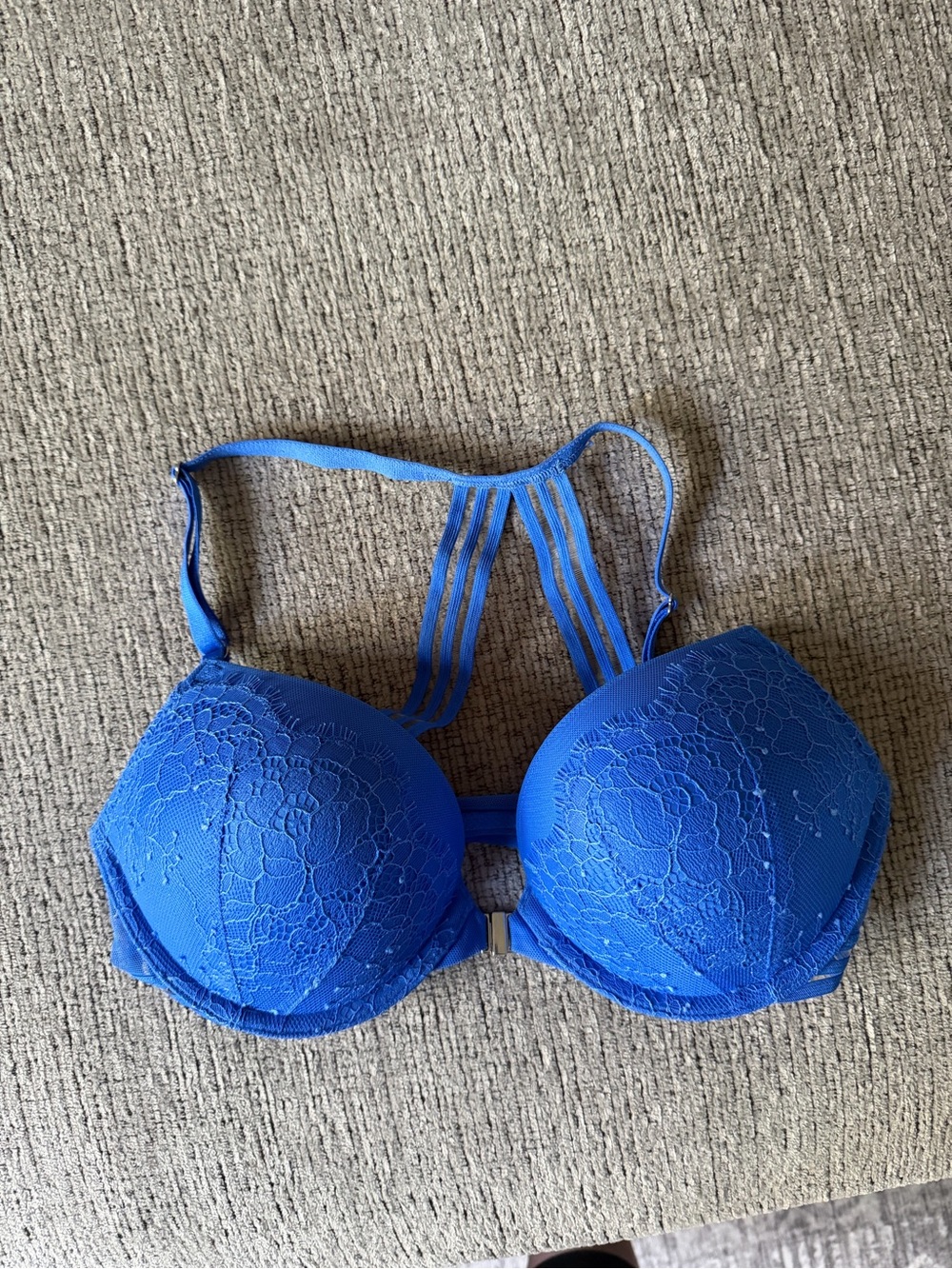 Victoria's Secret Blue Bombshell Plunge Lace Strappy Push-Up Bra